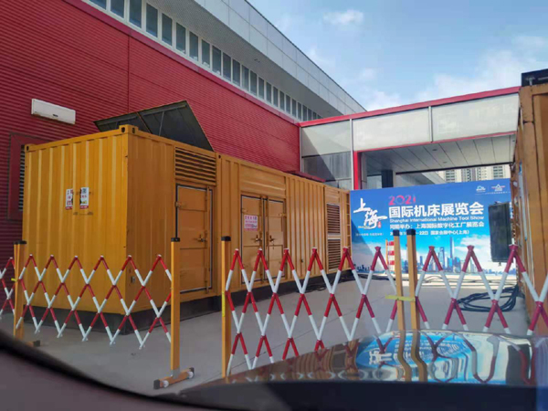 历下发电车出租-发电机无电压或电压太低怎么办？